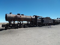 UYUNI JUNIEN HAUTAUSMAA